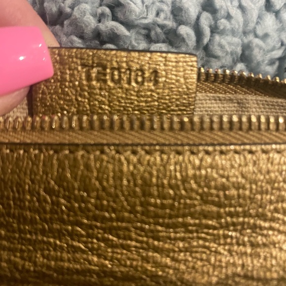 givenchy bag - Picture 3 of 5